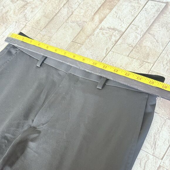 Haggar Dress Pants Mens 30x30* Black  Slim Fit Flat Front Polyester Blend Career - Picture 6 of 13